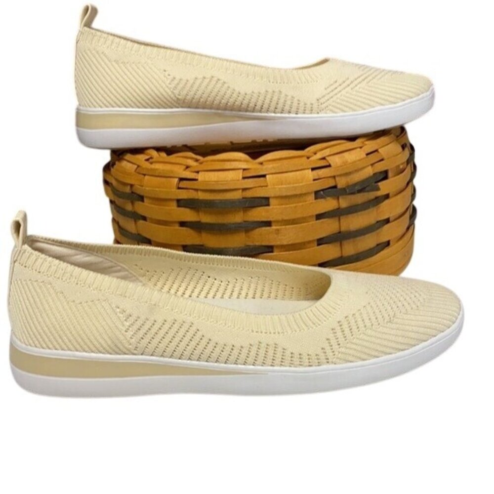 Aerosoles Womens Beige Knit Slip-On Flats Size 8
